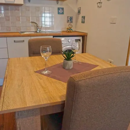 Apartman Denis *